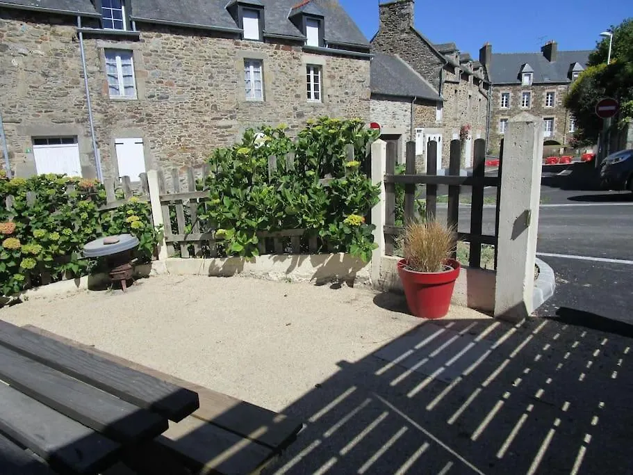 Gite Notre-Dame 3P Matignon Holiday home