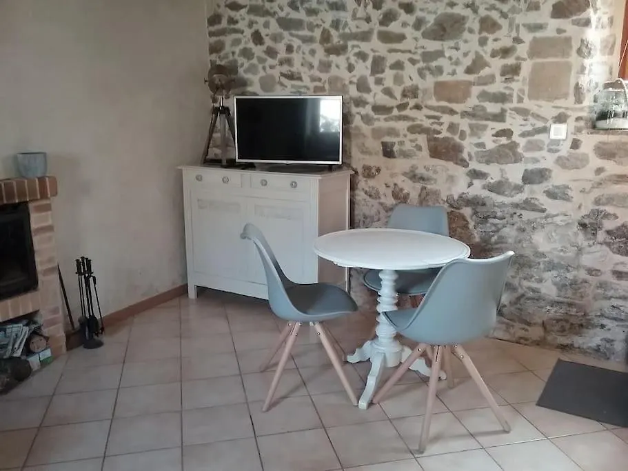 GÎTE NOTRE-DAME 3 * meublées de tourisme/2 Clévac Matignon Francia